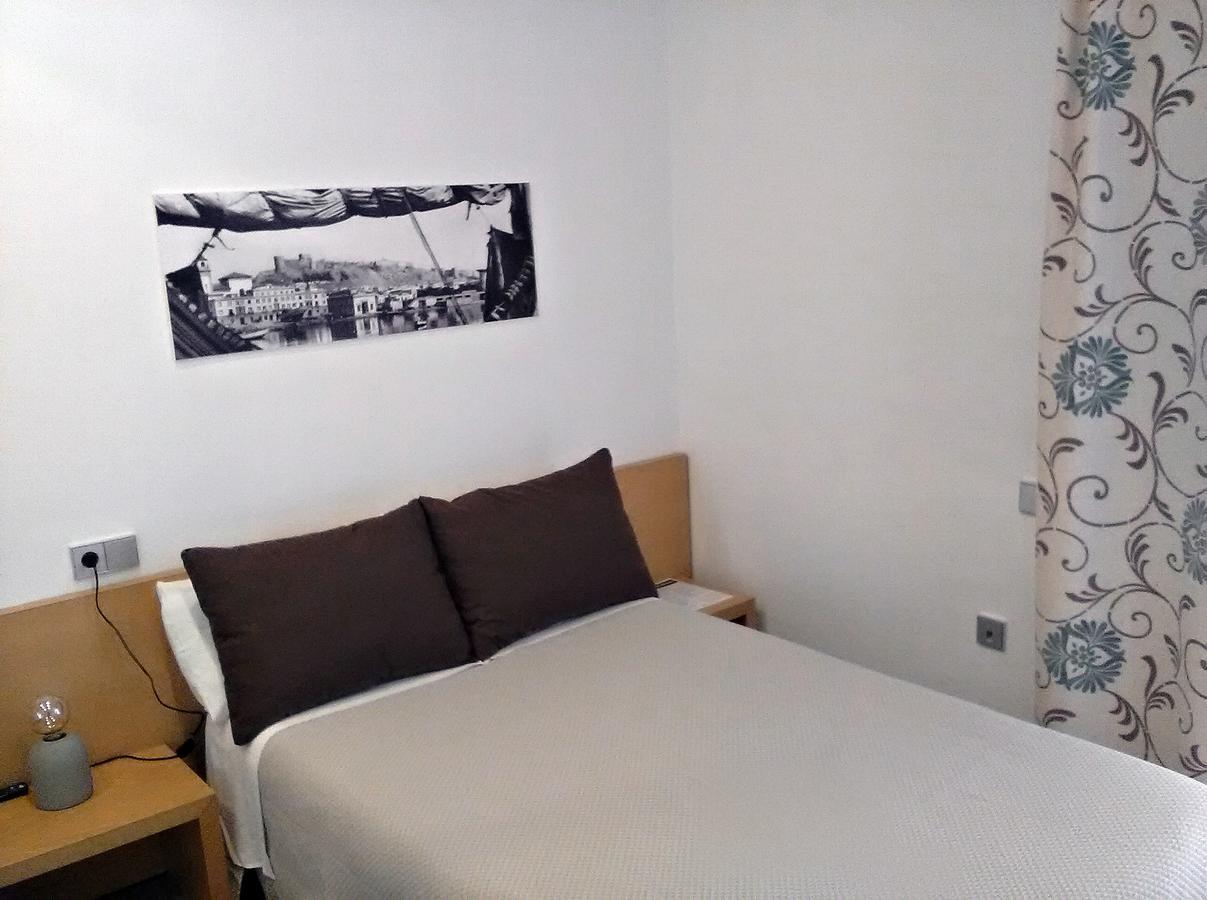 Alborán Hotel 2*